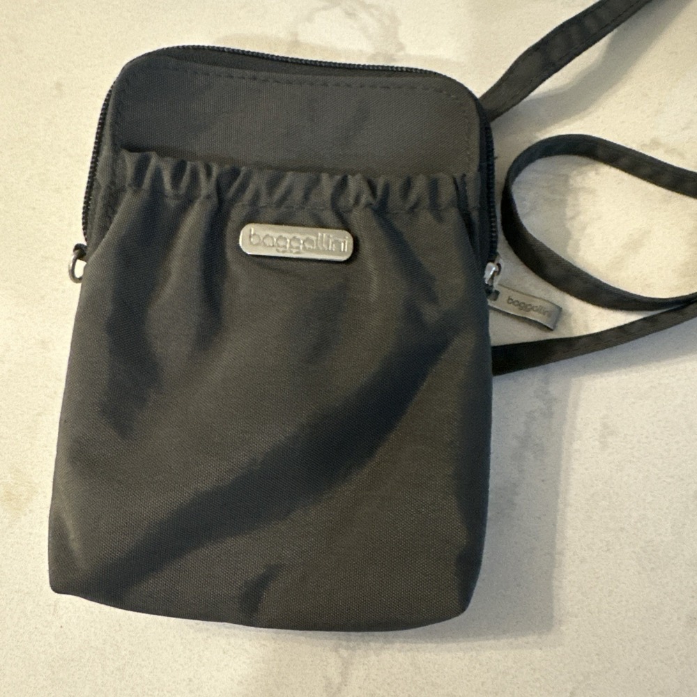 Baggallini RFID Bryant Crossbody Bag - Dark Gray Nylon Stylish RFID - Picture 2 of 8